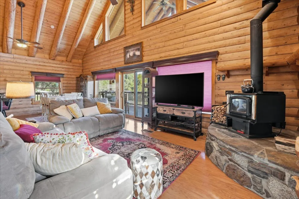 43227 Leach Road Ahwahnee, CA 93601