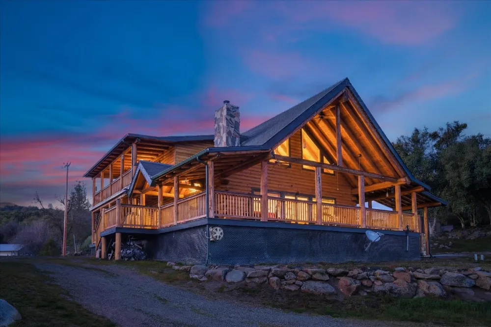 43227 Leach Road Ahwahnee, CA 93601