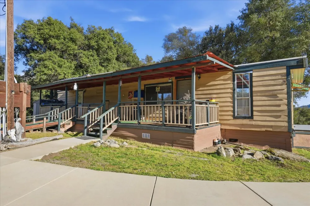 43227 Leach Road Ahwahnee, CA 93601