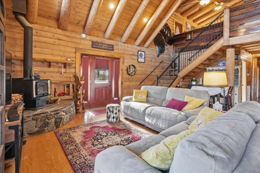 43227 Leach Road Ahwahnee, CA 93601