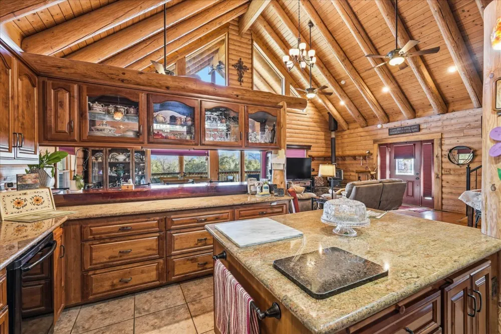 43227 Leach Road Ahwahnee, CA 93601