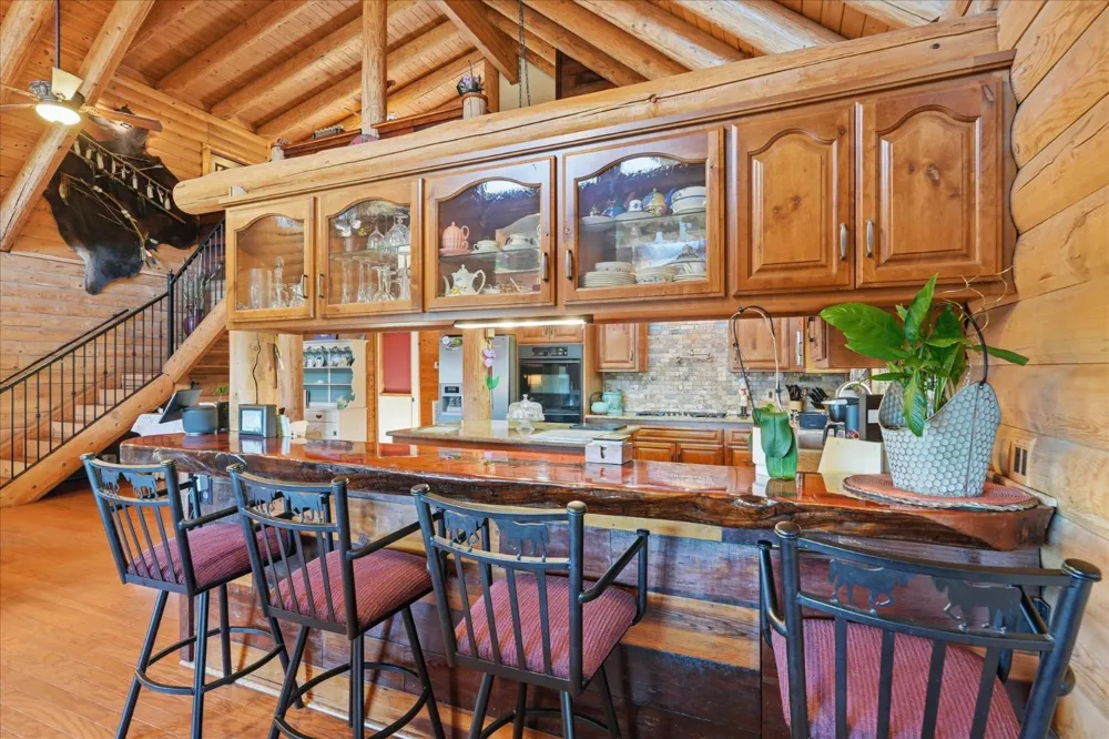 43227 Leach Road Ahwahnee, CA 93601