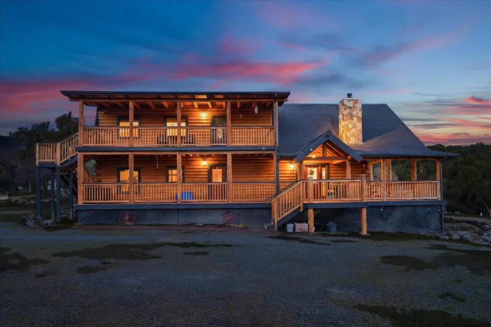 43227 Leach Road Ahwahnee, CA 93601