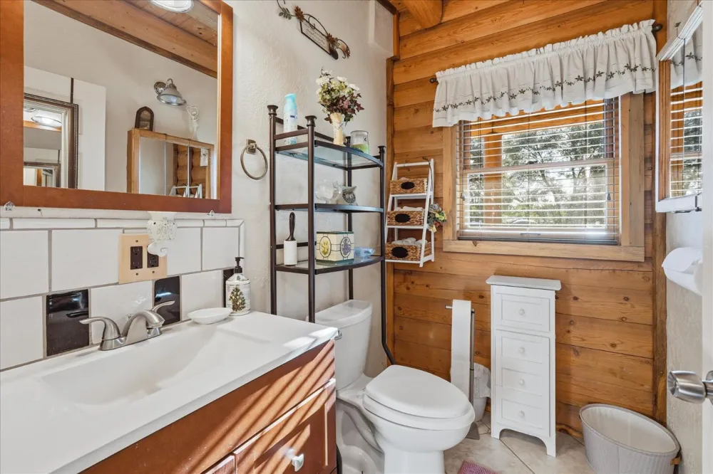 43227 Leach Road Ahwahnee, CA 93601