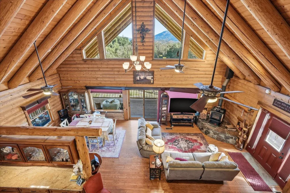 43227 Leach Road Ahwahnee, CA 93601
