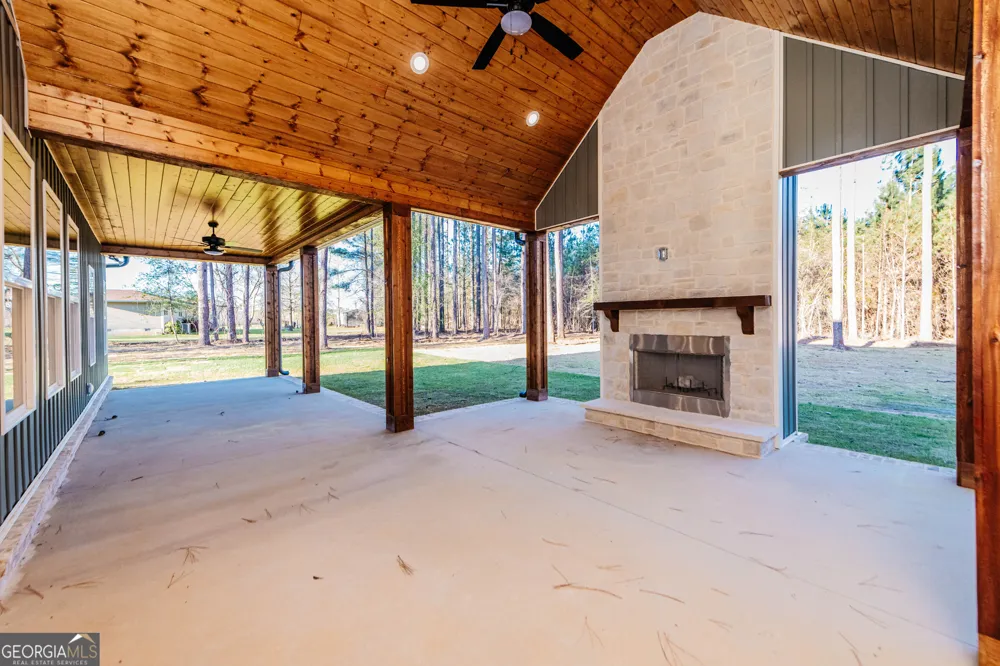 2089 Willow Lake RD Fort Valley, GA 31030