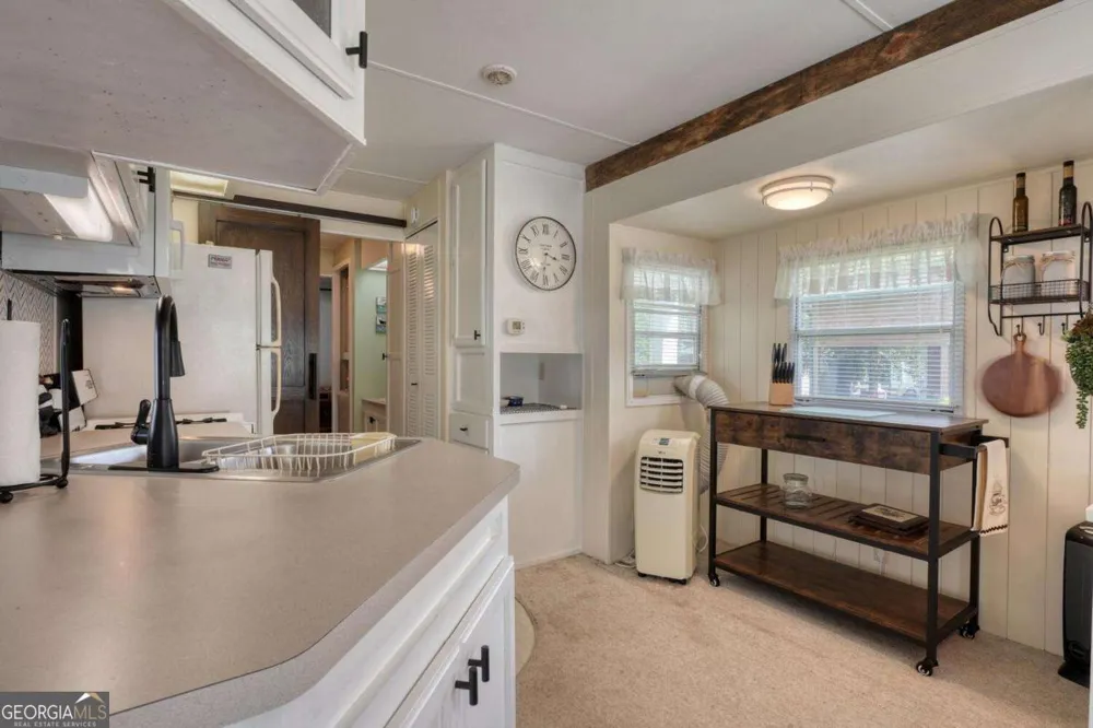4353 Riverbank RUN Hiawassee, GA 30546