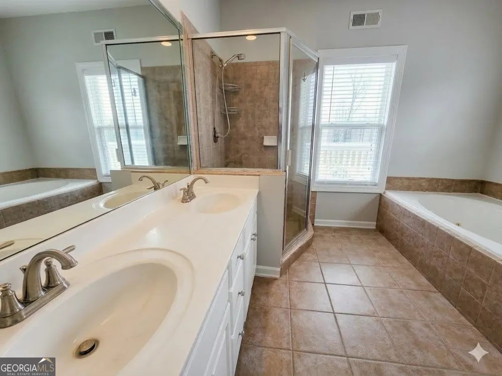 181-A Farriers LN Eatonton, GA 31024