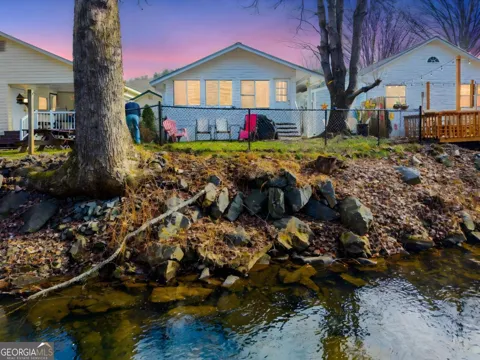 4117 Riverbank RUN