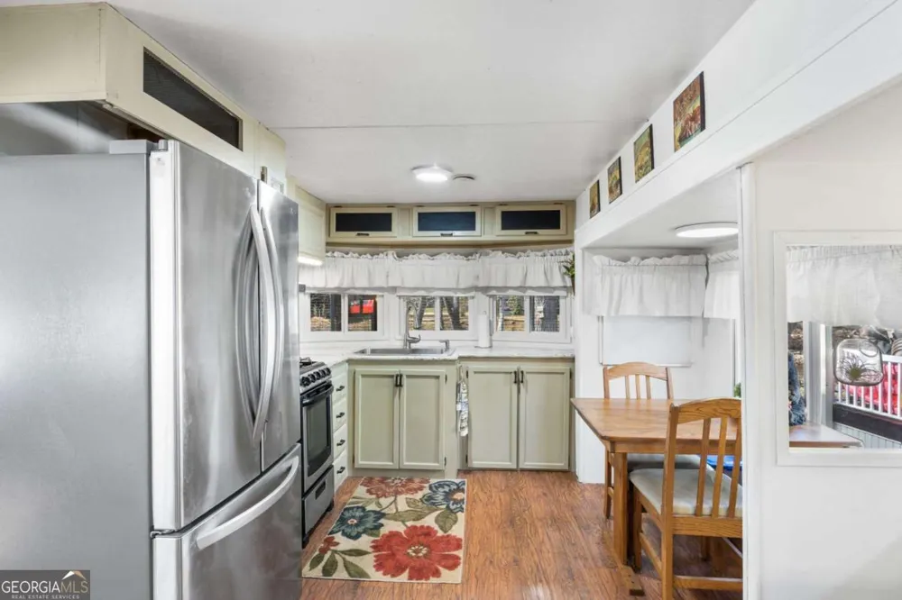 4117 Riverbank RUN Hiawassee, GA 30546