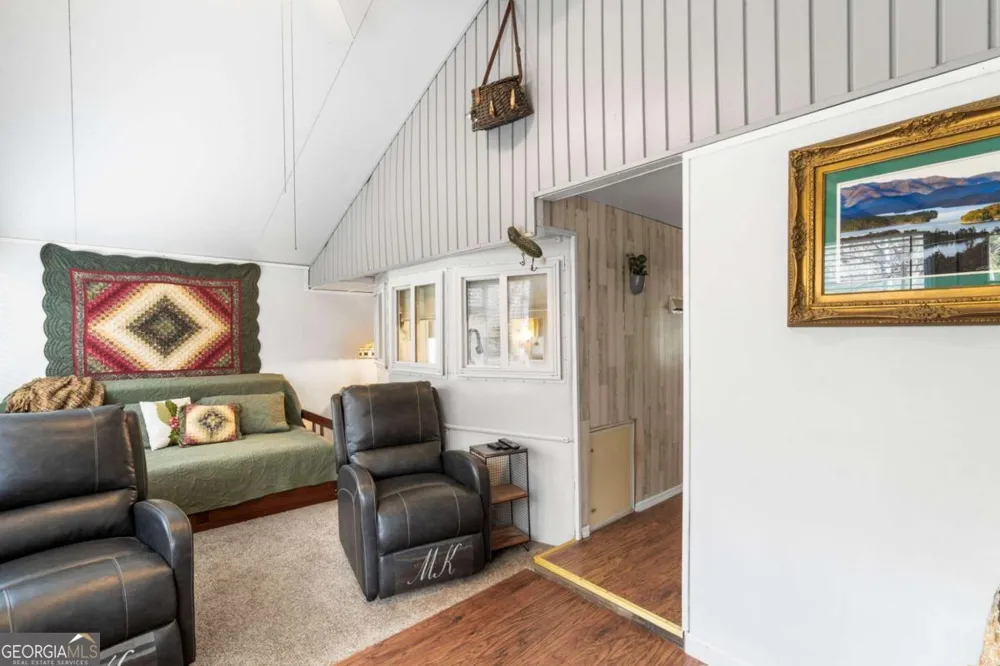 4117 Riverbank RUN Hiawassee, GA 30546