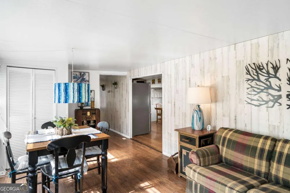 4117 Riverbank RUN Hiawassee, GA 30546