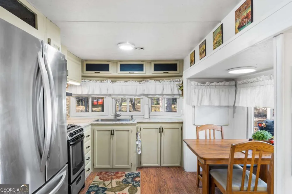 4117 Riverbank RUN Hiawassee, GA 30546