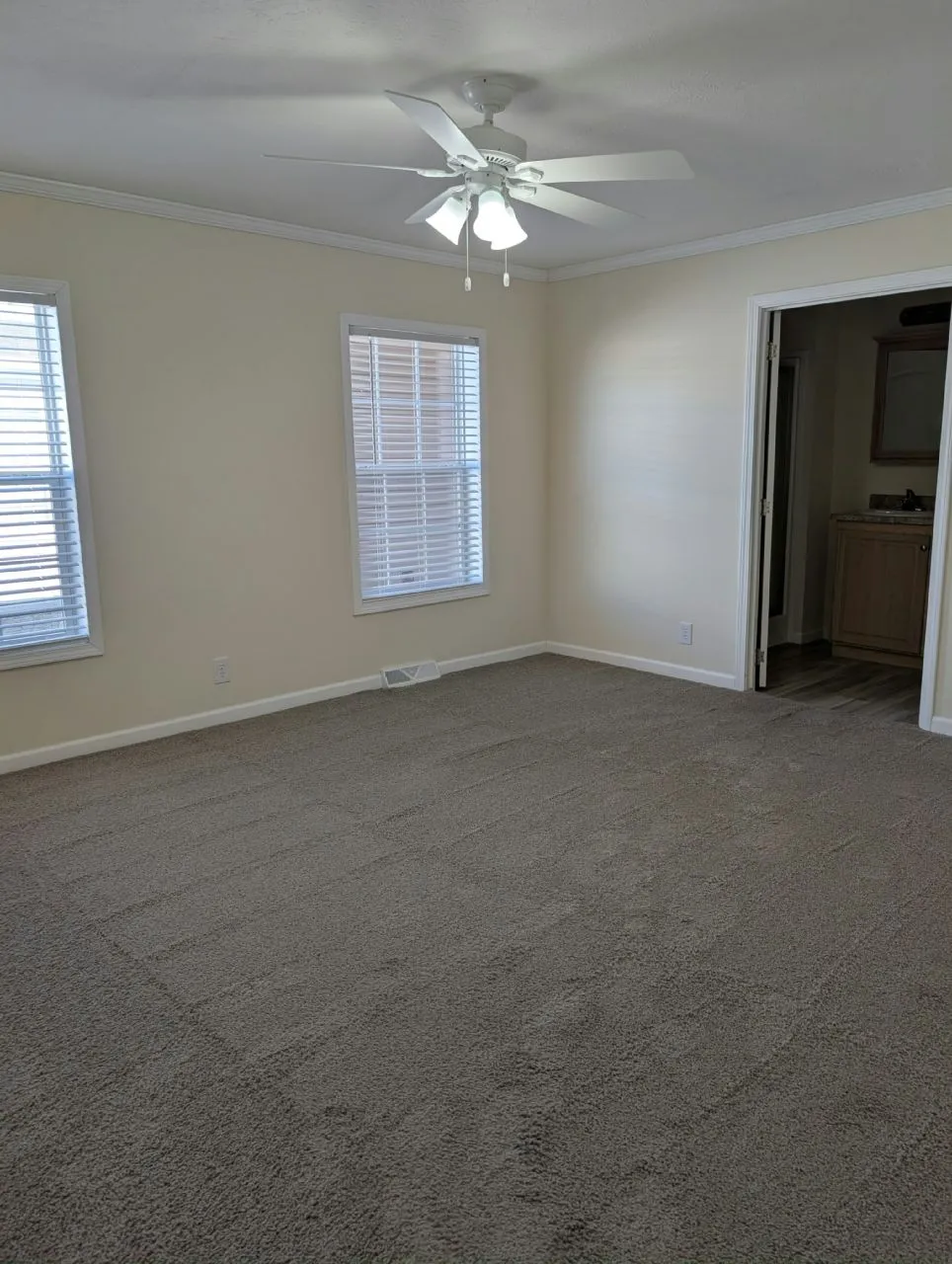 52526 Green Ash Ct., #150 Chesterfield, MI 48051