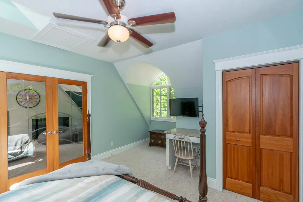 10543 Lakeshore Drive Grand Haven Charter Township, MI 49460