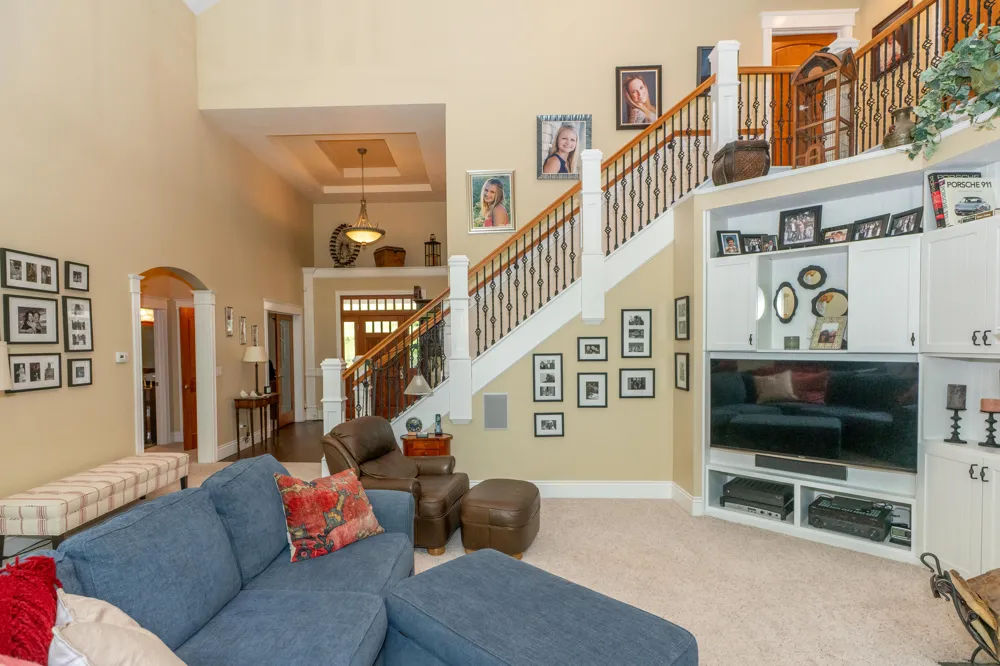 10543 Lakeshore Drive Grand Haven Charter Township, MI 49460
