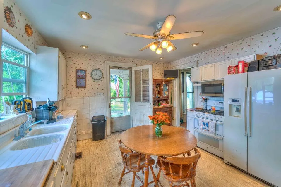 4680 Fitzpatrick Road Fayette Township, MI 49242