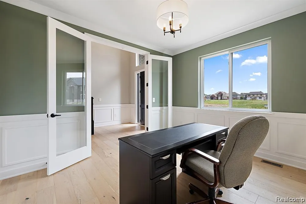 34914 Cardinal Lane Richmond City, MI 48062