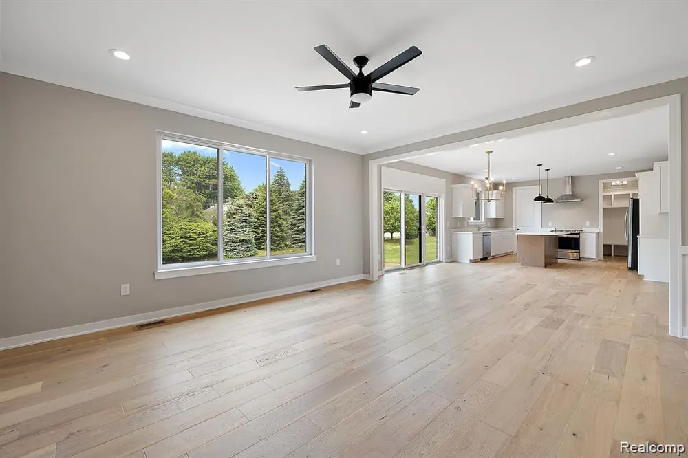 34914 Cardinal Lane Richmond City, MI 48062