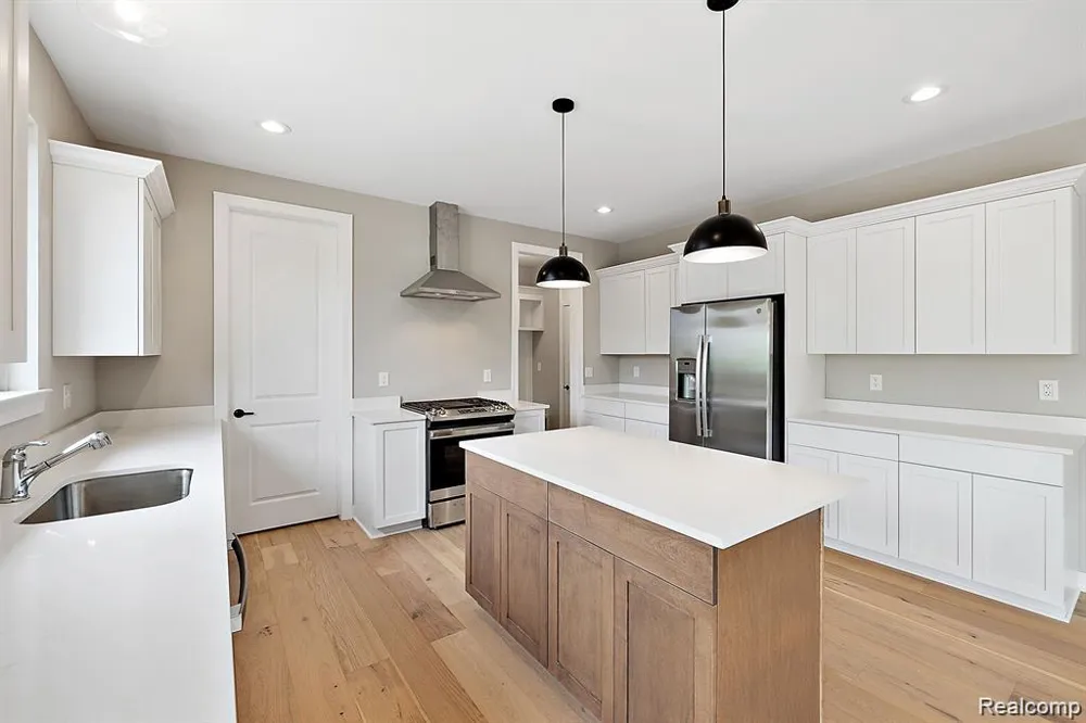 34914 Cardinal Lane Richmond City, MI 48062