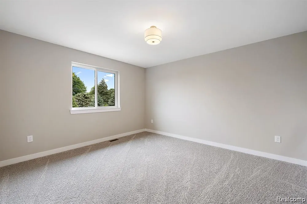 34914 Cardinal Lane Richmond City, MI 48062