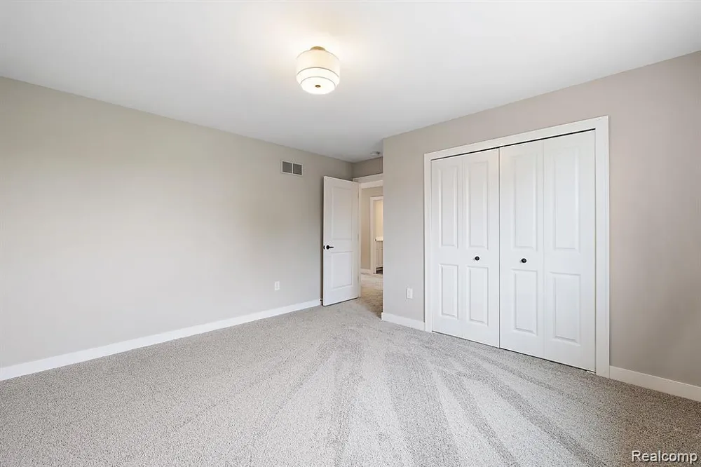 34914 Cardinal Lane Richmond City, MI 48062