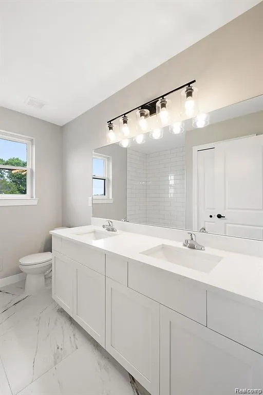 34914 Cardinal Lane Richmond City, MI 48062