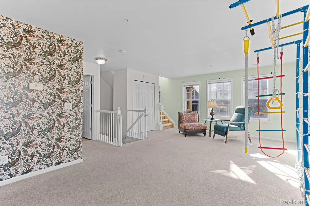 208 Amys Walk Auburn Hills City, MI 48326