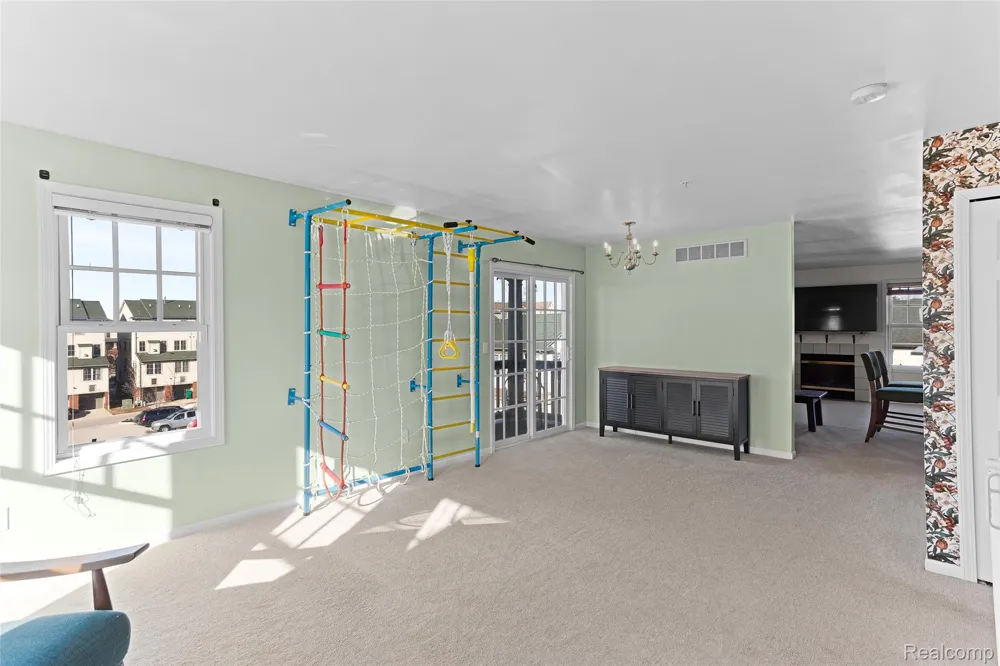 208 Amys Walk Auburn Hills City, MI 48326