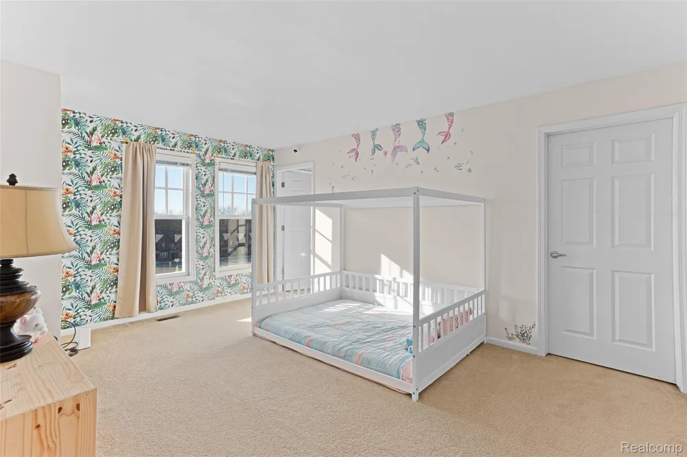 208 Amys Walk Auburn Hills City, MI 48326