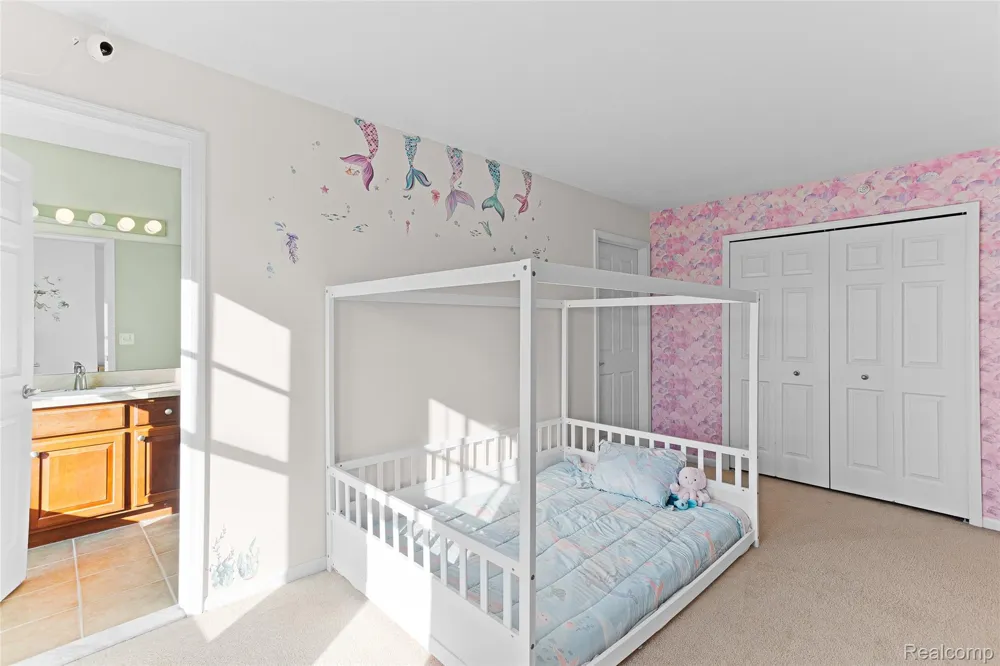 208 Amys Walk Auburn Hills City, MI 48326