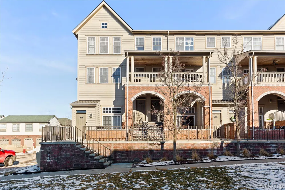 208 Amys Walk Auburn Hills City, MI 48326