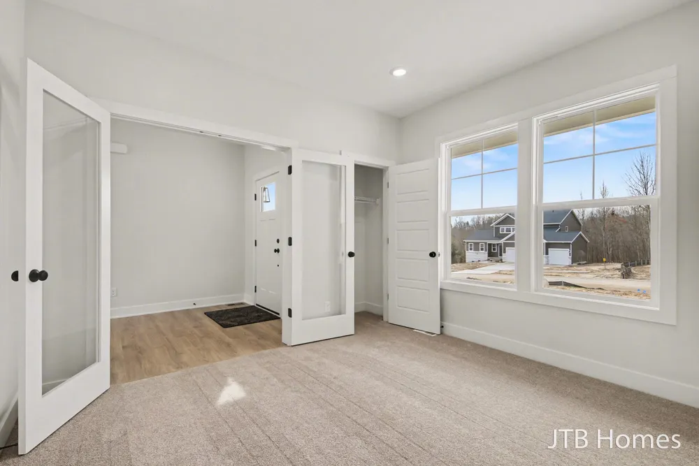 5911 Valley Point Drive SE Caledonia Township, MI 49316