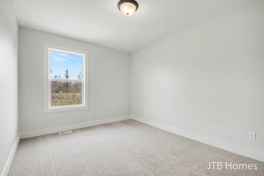 5911 Valley Point Drive SE Caledonia Township, MI 49316
