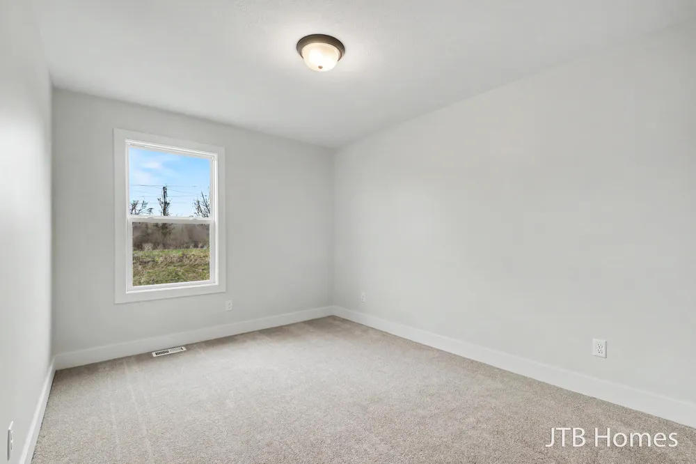 5911 Valley Point Drive SE Caledonia Township, MI 49316