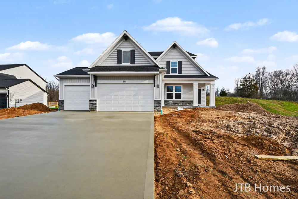 5911 Valley Point Drive SE Caledonia Township, MI 49316