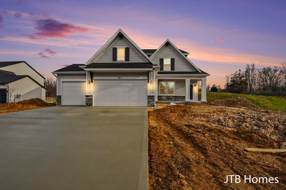 5911 Valley Point Drive SE Caledonia Township, MI 49316