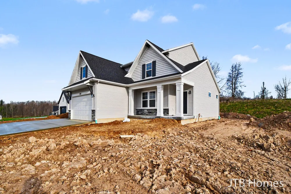 5911 Valley Point Drive SE Caledonia Township, MI 49316