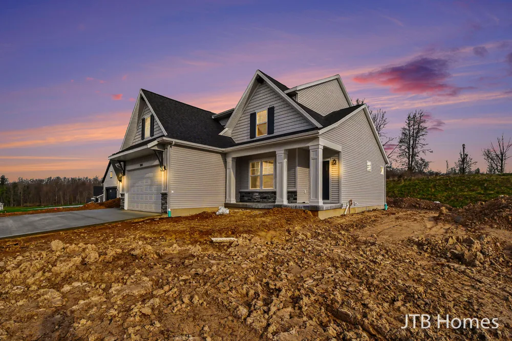 5911 Valley Point Drive SE Caledonia Township, MI 49316