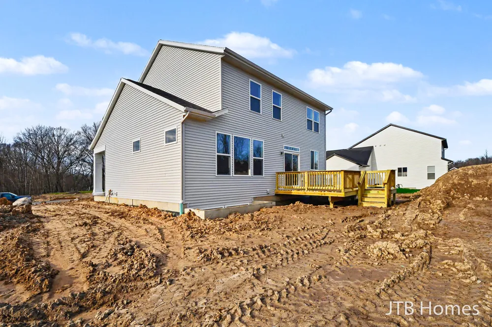 5911 Valley Point Drive SE Caledonia Township, MI 49316