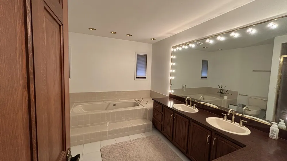 37671 Fiore Trail Clinton Charter Township, MI 48036