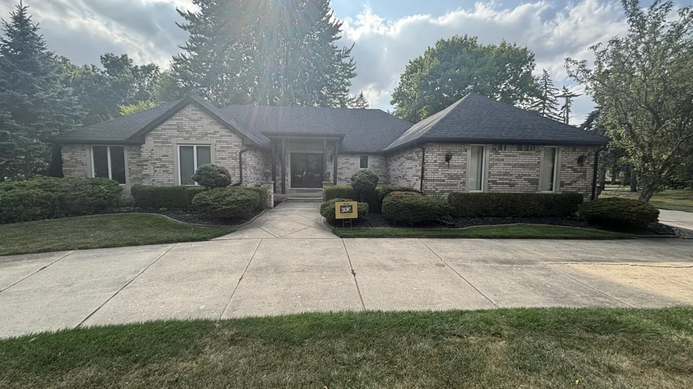 37671 Fiore Trail Clinton Charter Township, MI 48036