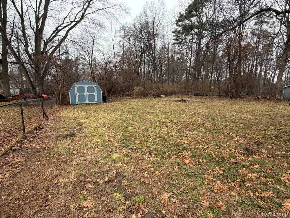 6644 Dorwood Road Bridgeport Charter Township, MI 48601