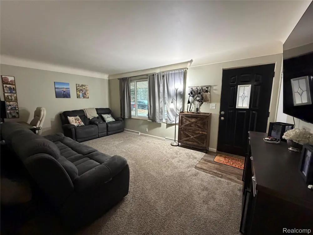 6644 Dorwood Road Bridgeport Charter Township, MI 48601