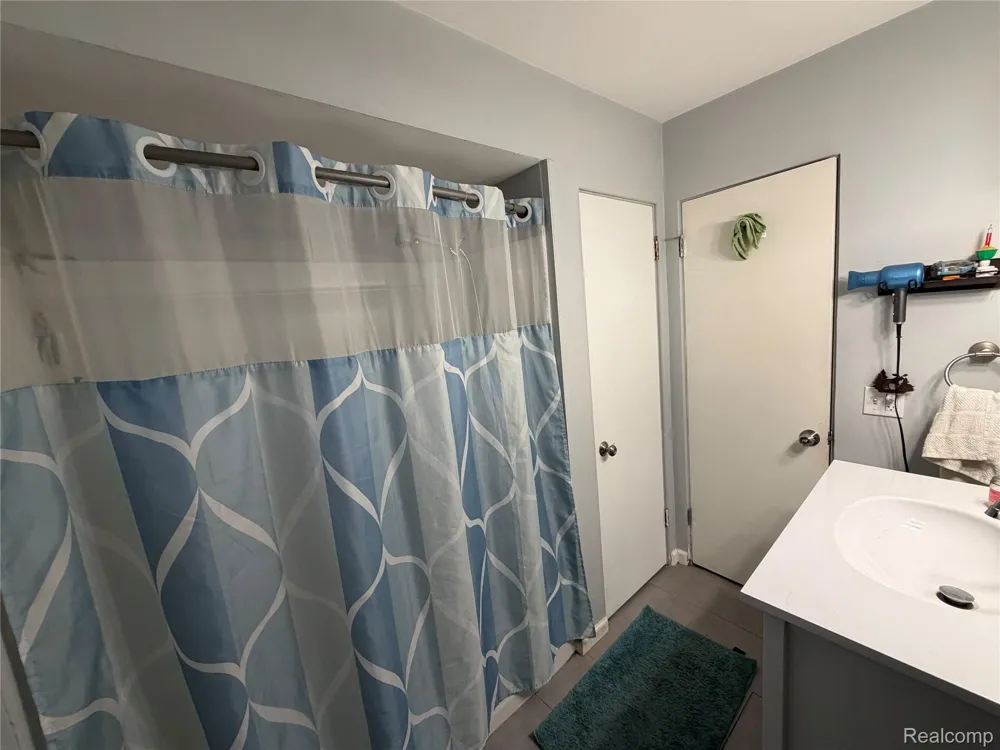 6644 Dorwood Road Bridgeport Charter Township, MI 48601