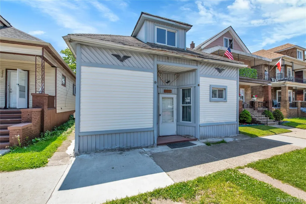 3368 Evaline Street Hamtramck City, MI 48212