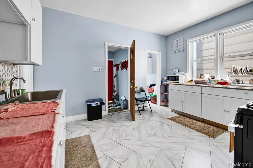 3368 Evaline Street Hamtramck City, MI 48212
