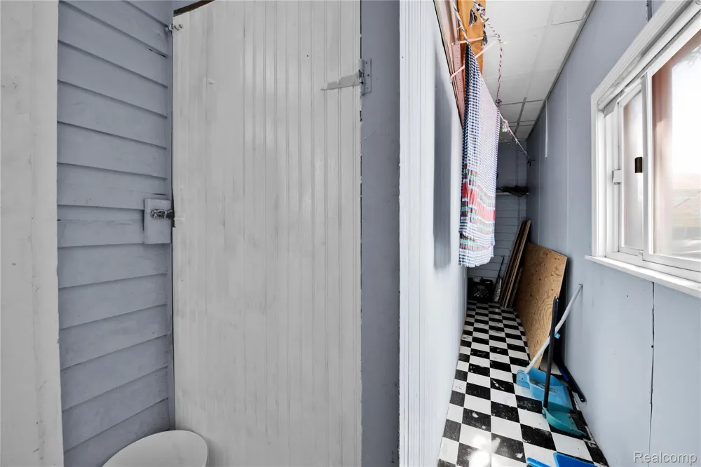3368 Evaline Street Hamtramck City, MI 48212