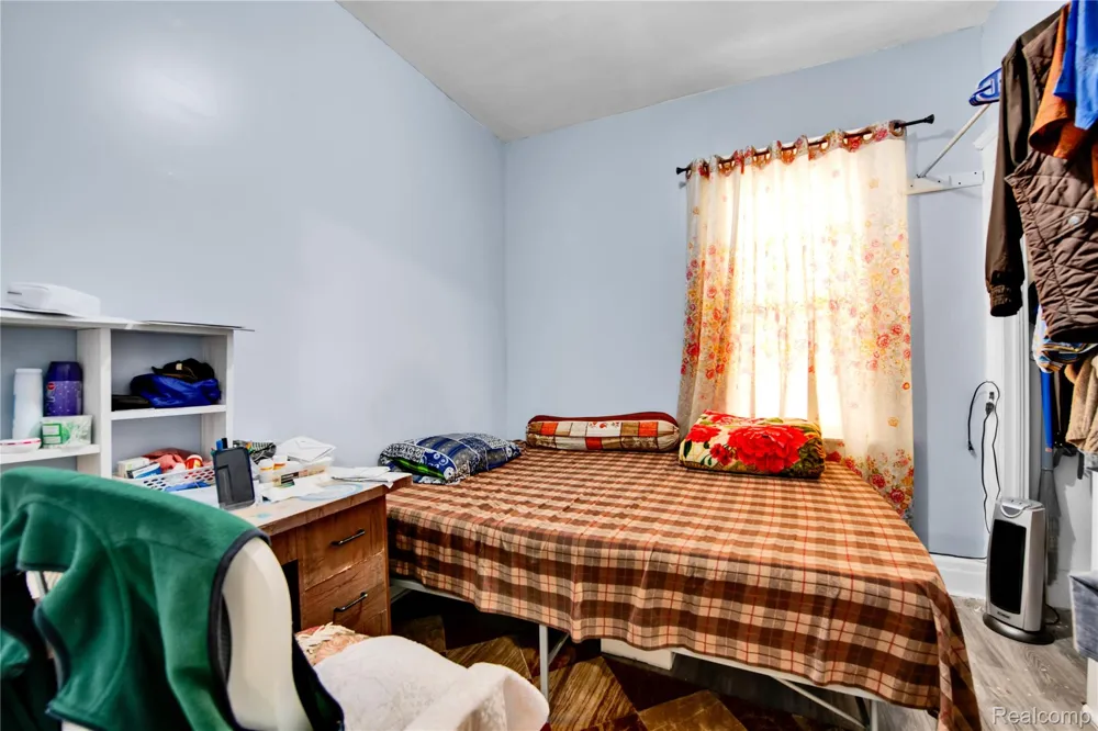 3368 Evaline Street Hamtramck City, MI 48212