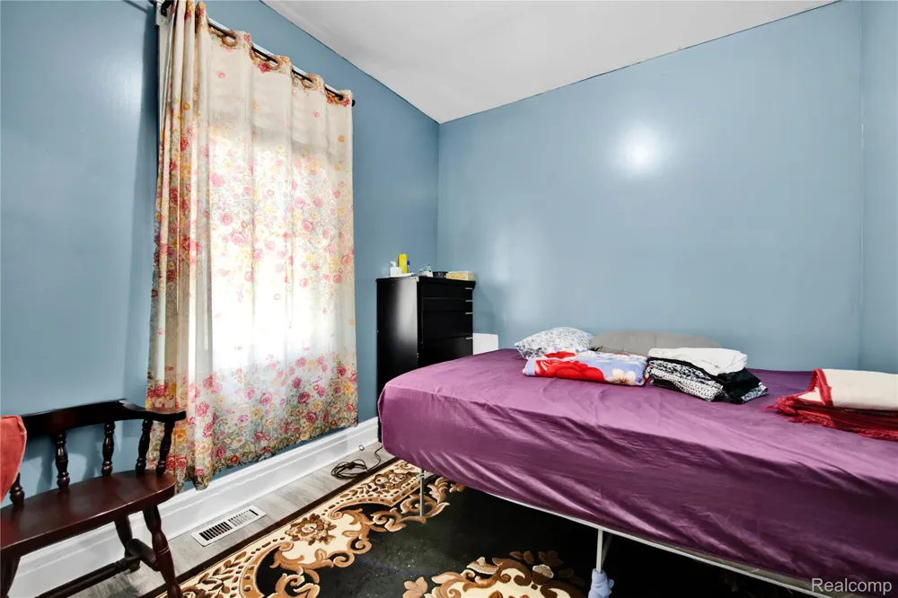 3368 Evaline Street Hamtramck City, MI 48212